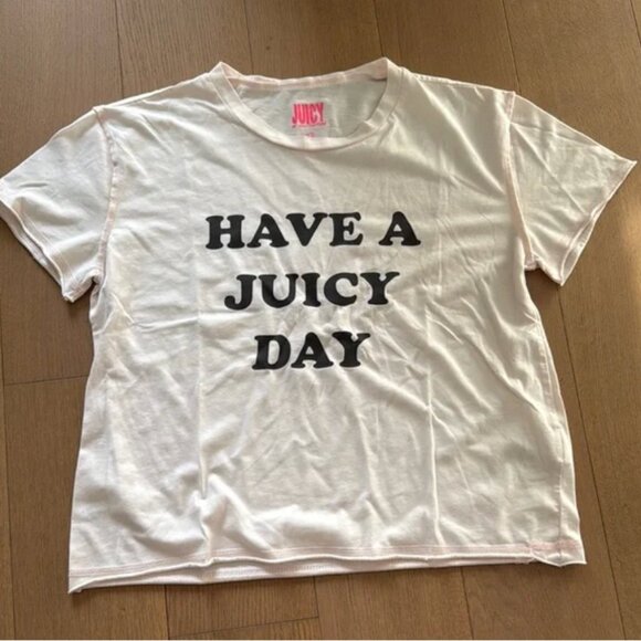 Juicy Coututre graphic Tshirt - Picture 1 of 3